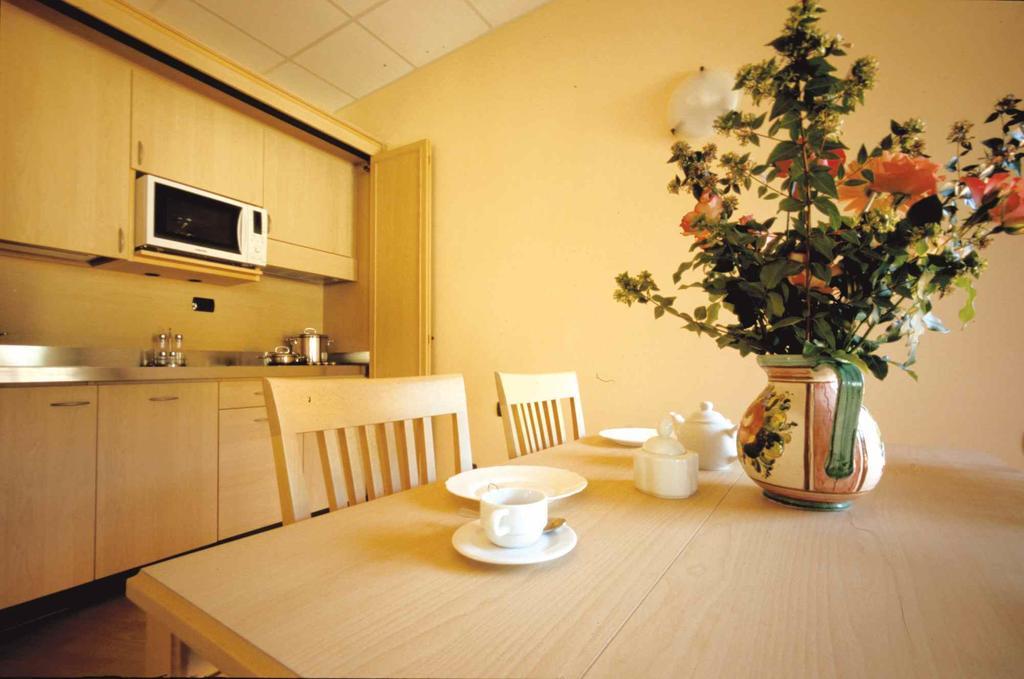 באוונו Hotel Residence Dei Fiori מראה חיצוני תמונה
