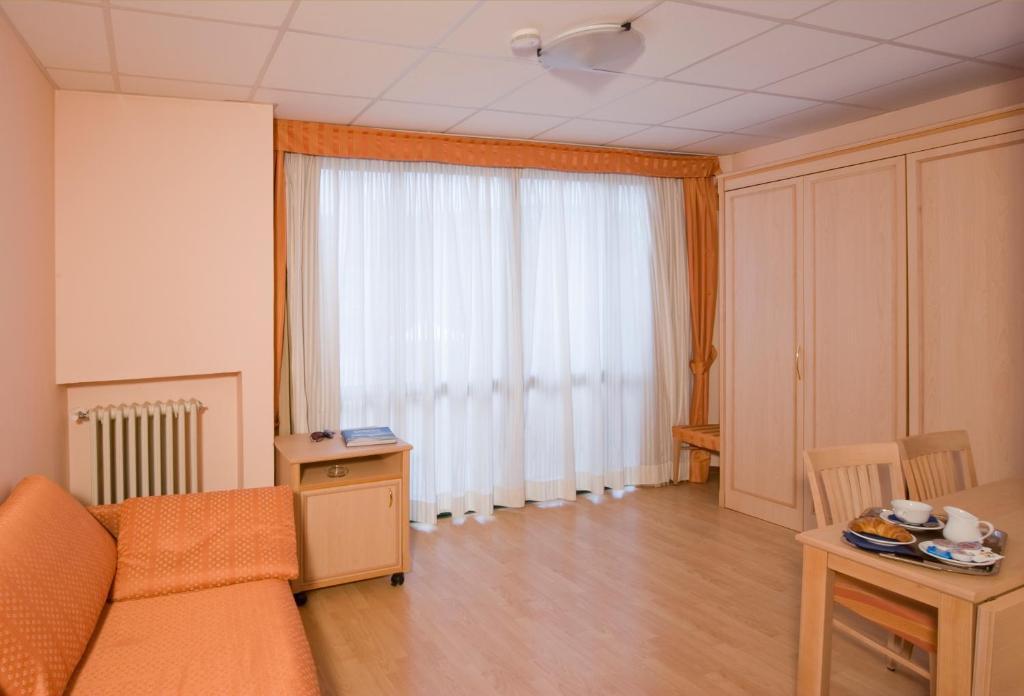 באוונו Hotel Residence Dei Fiori חדר תמונה